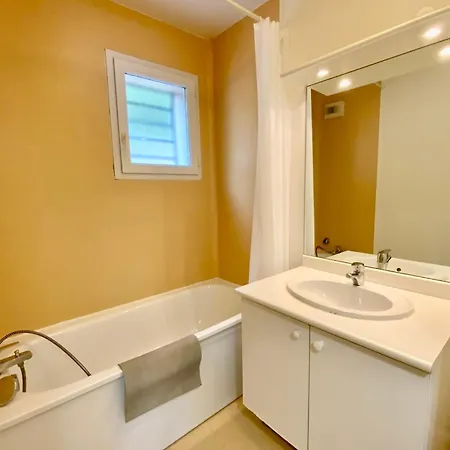 Ferienhaus Les Naiades H38 - 2 Bedrooms For 6 People !